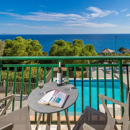 Villa Niki With Swimming Pool