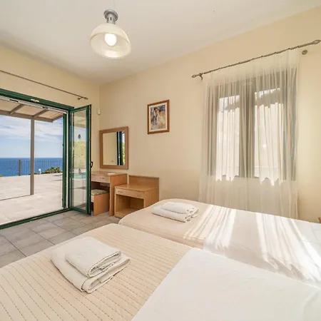 Villa Niki With Swimming Pool Annináta