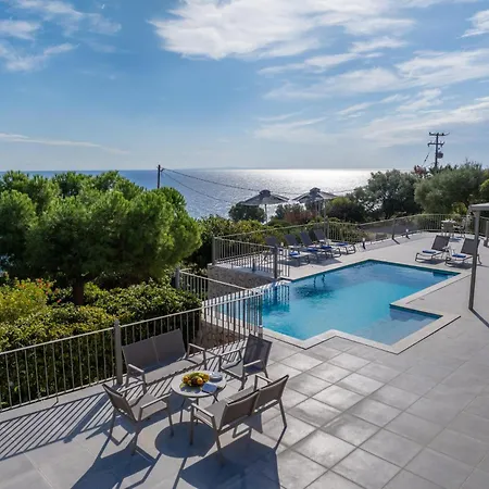 Niki With Swimming Pool Αννινάτα